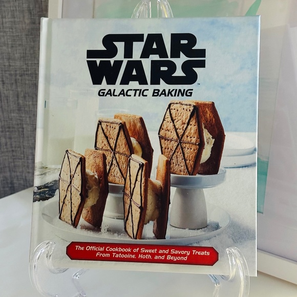 NEW Star Wars Galactic Baking Official Cookbook Hardcover Recipe Book - Picture 2 of 10